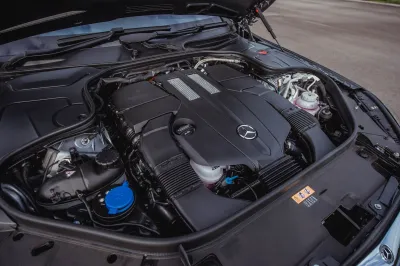 S 560 E